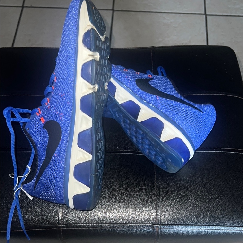 Nike Blue and Black Sneakers with Zigzag Sole - Picture 2 of 3